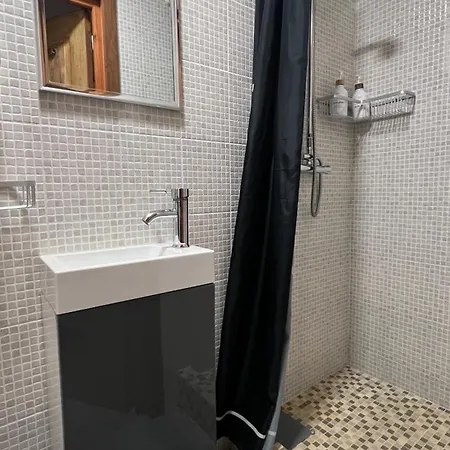 Alloggio in famiglia , Piscine, Jardin, Parking